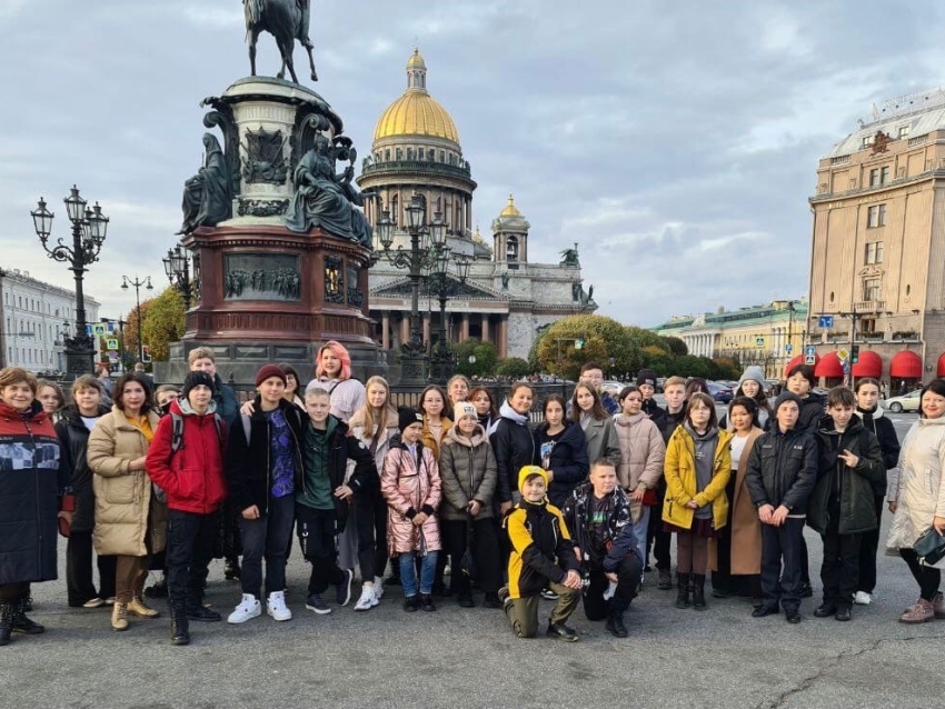 Забайкальские школьники посетили Санкт-Петербург в рамках нацпроекта «Культура»